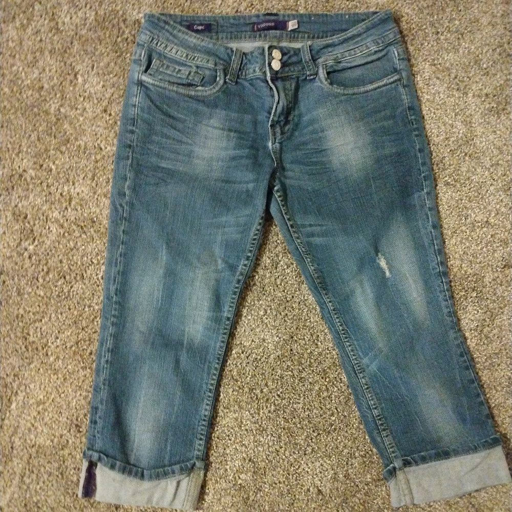 Vigoss Distressed Capri Jeans Size 7